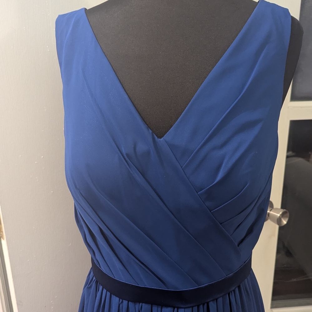 Chic Royal Blue V-Neck Dress